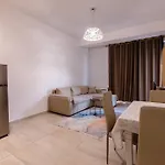 Happy 1 Apartment *