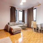 Happy 1 * Tirana