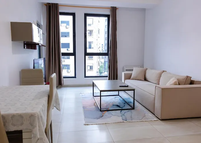 Happy 1 * Τίρανα