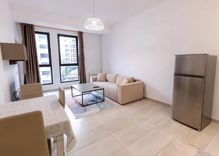 Happy 1 Τίρανα