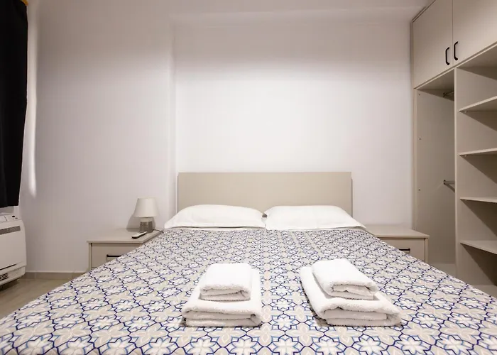 Happy 1 * Τίρανα