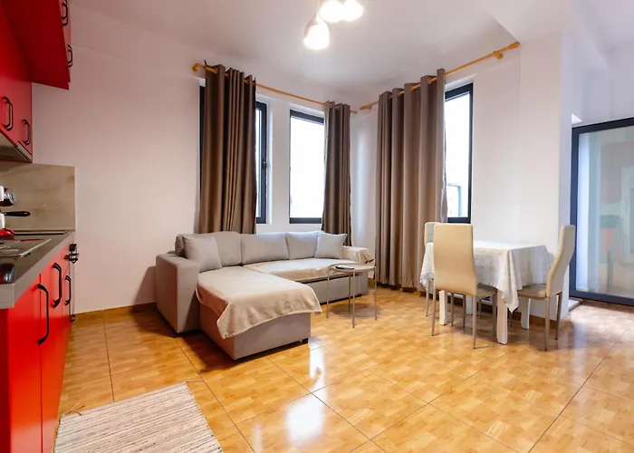 Happy 1 * Τίρανα